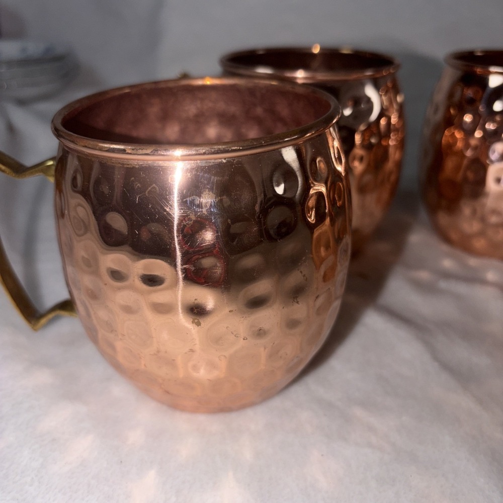 Solid Copper Classic Hammered Moscow Mule Cups Set of 4 Brass Handles Patina GUC - Picture 2 of 12